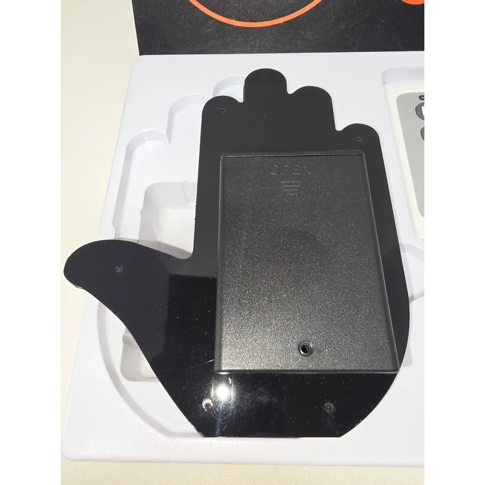 Hand Gesture Amber LED Light, Remote Control For Car, Truck, Auto Window - New